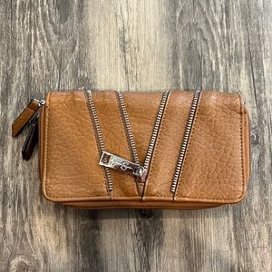 Jessica Simpson Wallet